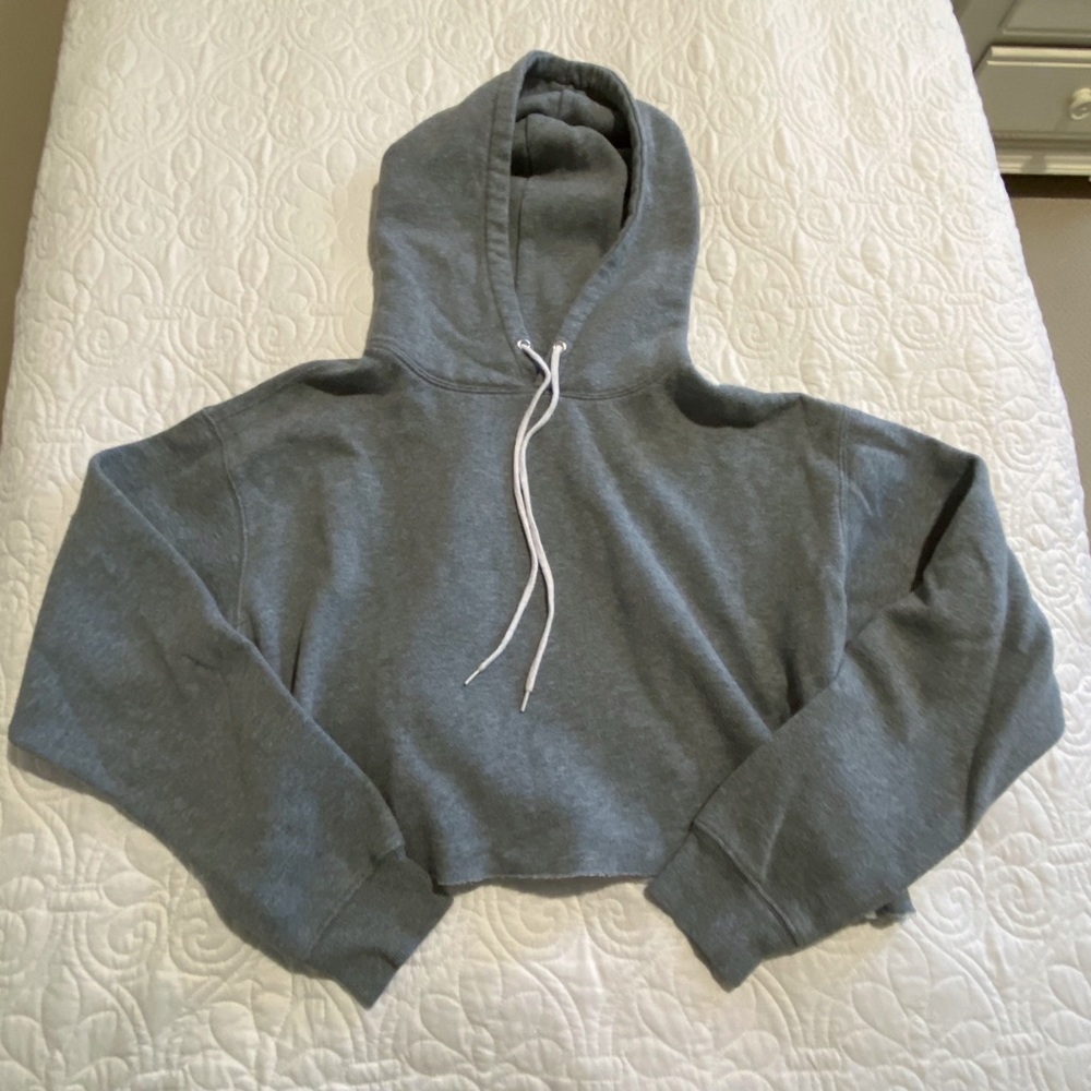 Cropped grey hoodie